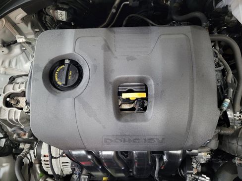 Used 2019 Hyundai Elantra SE w/ Cargo Package FWD image 30