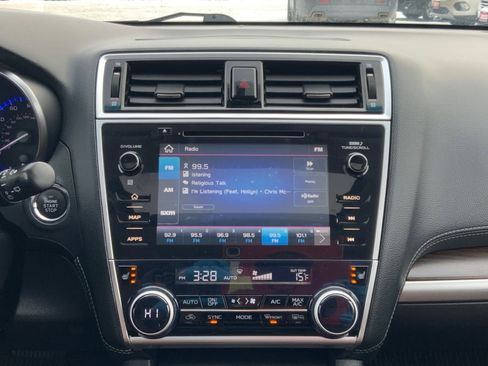 Used 2019 Subaru Outback 2.5i Touring image 12