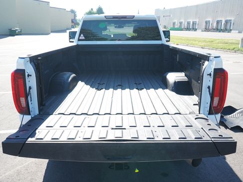 Used 2023 GMC Sierra 2500 AT4 w/ Gooseneck/5TH Wheel Package AWD/4WD image 16