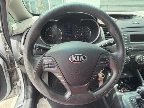 Used 2016 Kia Forte LX FWD image 5