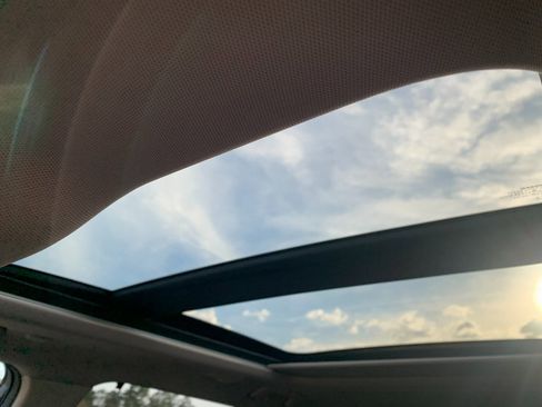 Used 2022 Nissan Rogue SL w/ SL Premium Package image 24