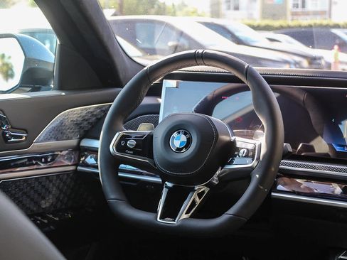New 2026 BMW 760i xDrive w/ Executive Package AWD/4WD image 15