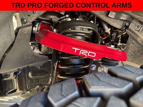 Certified 2025 Toyota 4Runner TRD Off-Road AWD/4WD image 34