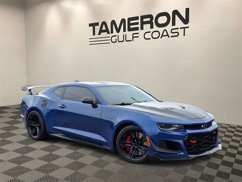 Used 2022 Chevrolet Camaro ZL1 image 1