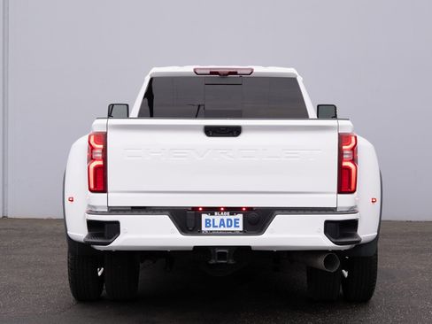 Used 2023 Chevrolet Silverado 3500 High Country image 26