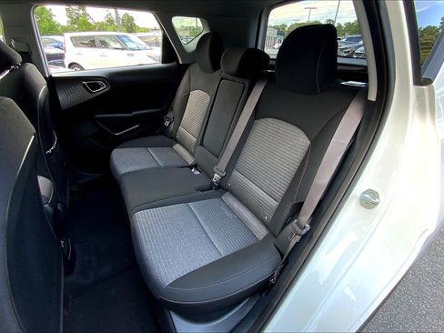 Used 2023 Kia Soul EX FWD image 28