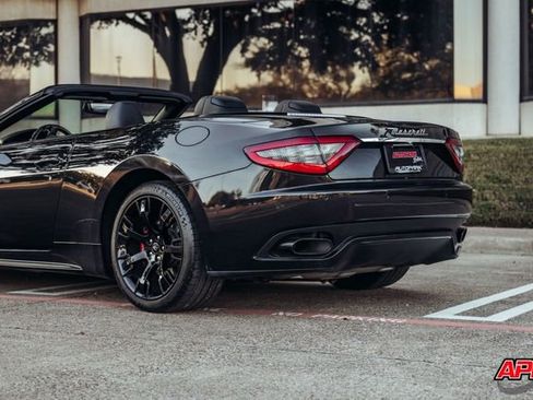 Used 2013 Maserati GranTurismo Sport image 52