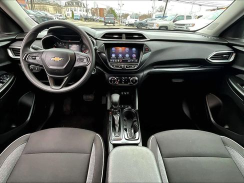 Used 2023 Chevrolet TrailBlazer LT w/ Convenience Package image 21