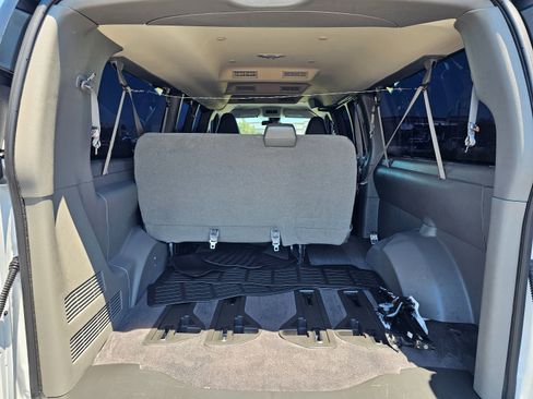 Used 2025 GMC Savana 3500 LT w/ LT Preferred Equipment Group RWD image 19