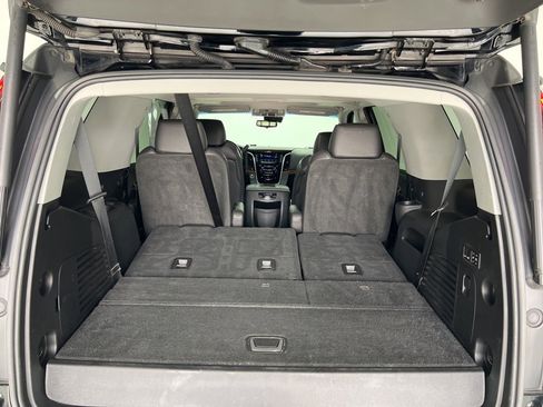 Used 2019 Cadillac Escalade Luxury image 25