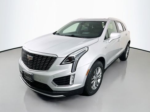 Used 2020 Cadillac XT5 Premium Luxury FWD image 3
