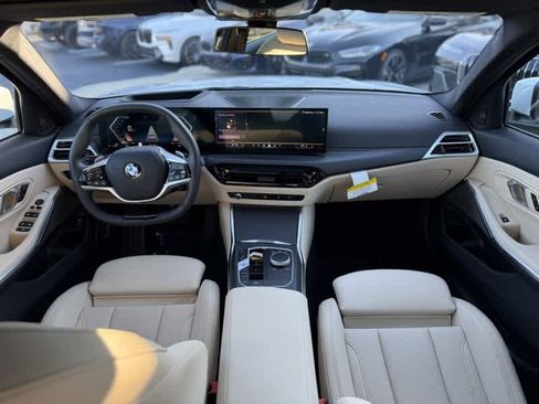 Certified 2025 BMW 330i Sedan w/ Premium Package image 21