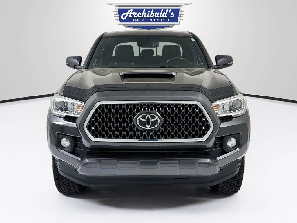 Used 2019 Toyota Tacoma TRD Sport AWD/4WD image 2