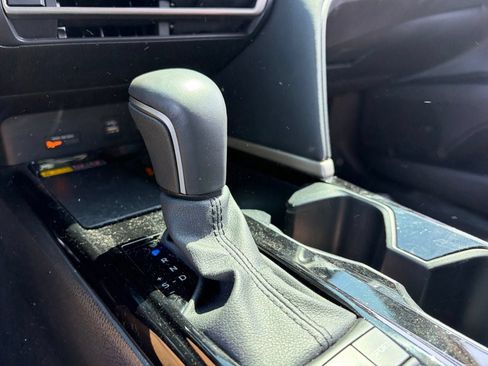 Used 2025 Toyota Camry XSE FWD image 8