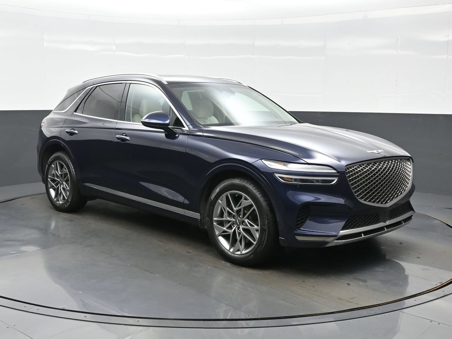 Used 2025 Genesis GV70 2.5T w/ Select Package AWD/4WD image 8