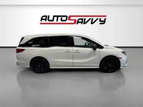 Used 2023 Honda Odyssey Sport image 8