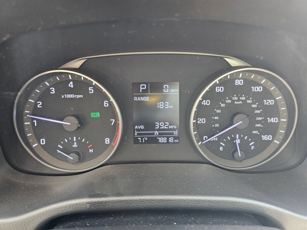 Used 2017 Hyundai Elantra SE FWD image 20