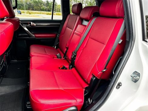 Used 2022 Lexus GX 460 Premium image 25