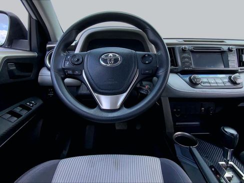 Used 2013 Toyota RAV4 XLE FWD image 6
