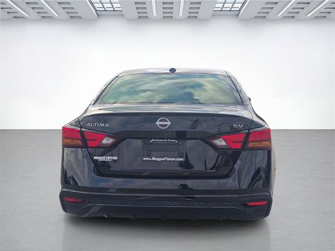 Used 2023 Nissan Altima 2.5 SV image 4