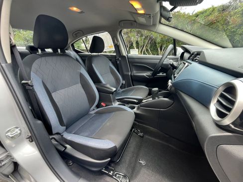 Used 2025 Nissan Versa SV w/ Trunk Package image 34