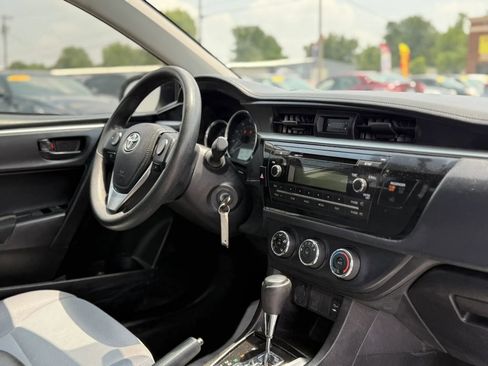 Used 2014 Toyota Corolla L FWD image 32