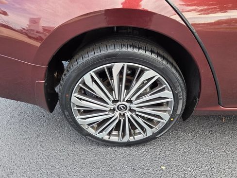 Used 2023 Nissan Altima 2.5 SL AWD/4WD image 16