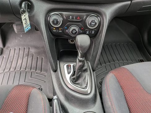 Used 2016 Dodge Dart SXT Sport FWD image 10