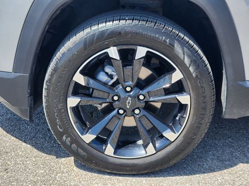 Used 2025 Chevrolet Equinox RS w/ Safety and Technology Package FWD image 10