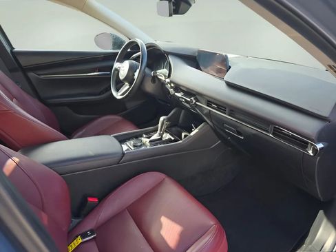 Used 2024 MAZDA MAZDA3 s image 23