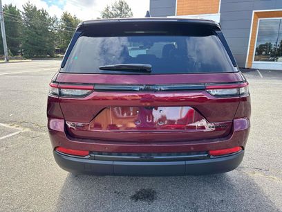 New 2025 Jeep Grand Cherokee Limited w/ Black Appearance Package