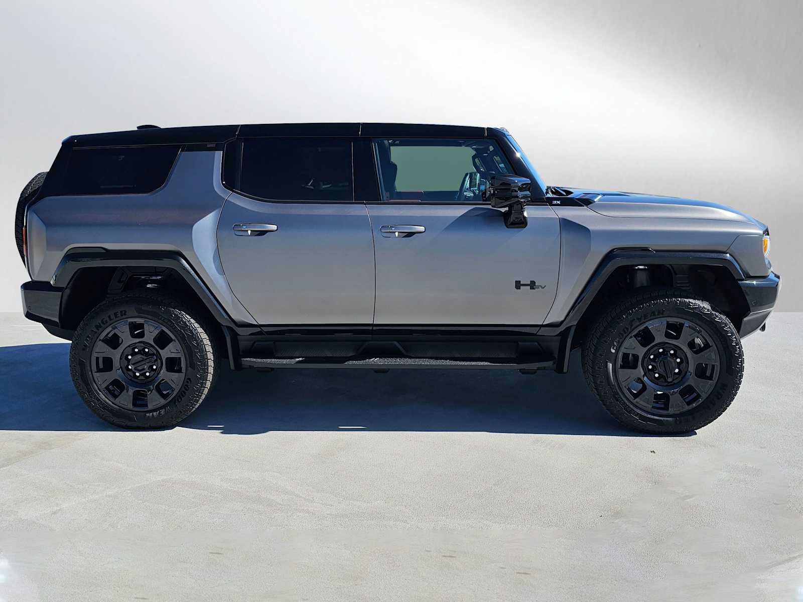 New 2026 GMC Hummer EV 3X w/ Carbon Fiber Edition Package AWD/4WD image 2