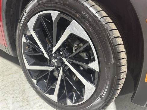 Used 2023 Mitsubishi Outlander SE image 14