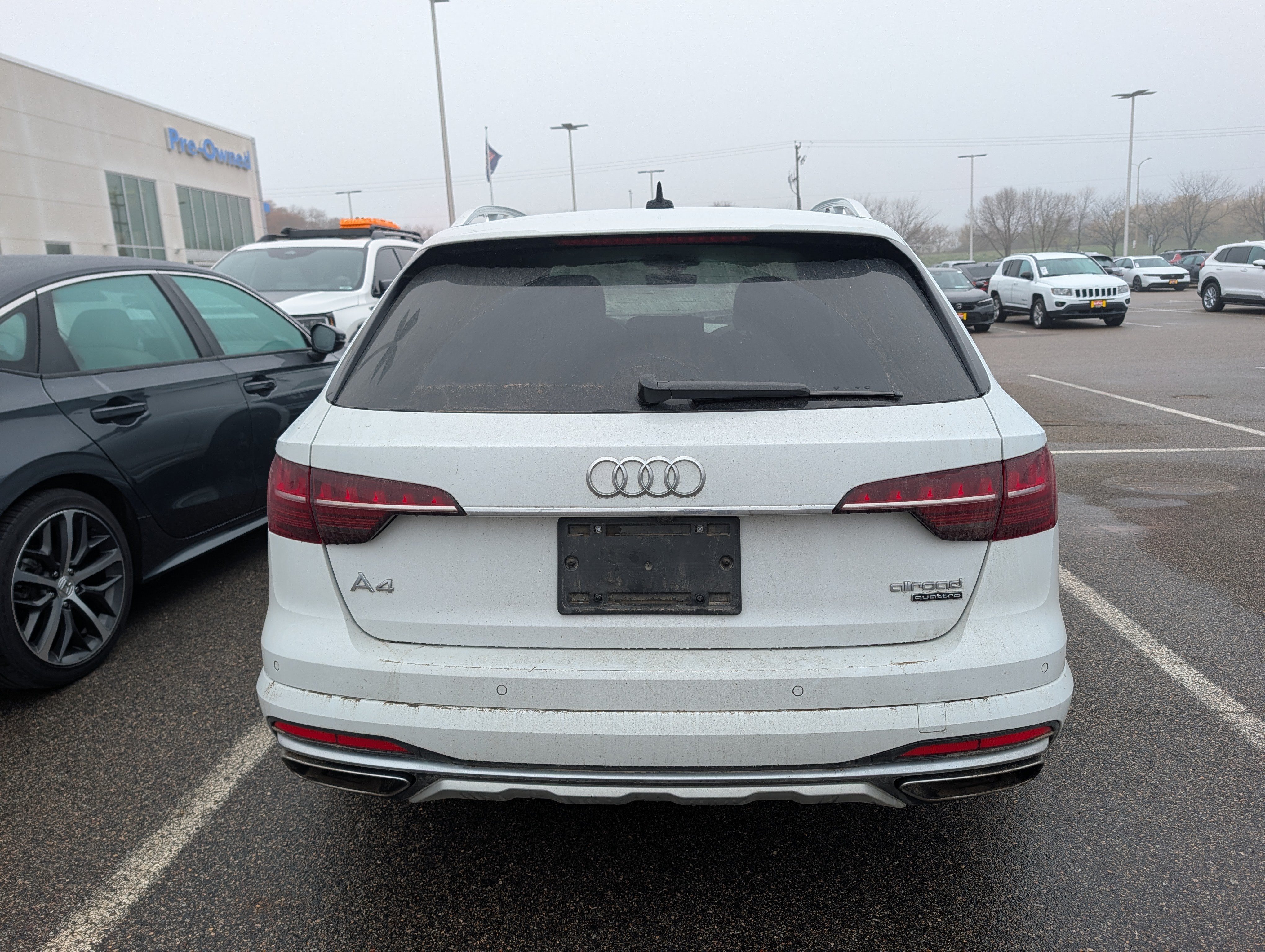 Used 2021 Audi A4 2.0T allroad Premium Plus w/ Premium Plus Package AWD/4WD image 4