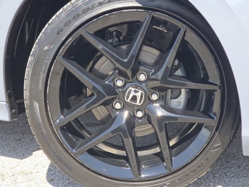 Used 2024 Honda Civic Sport image 8