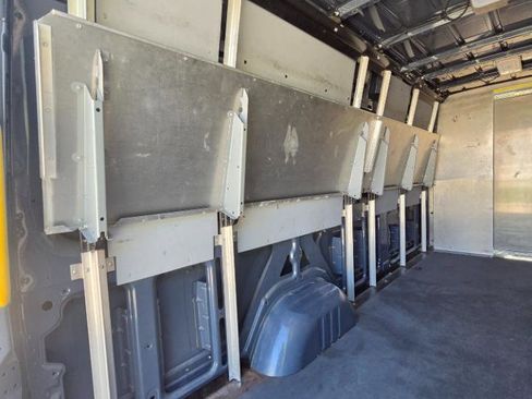 Used 2019 Mercedes-Benz Sprinter 170 image 39