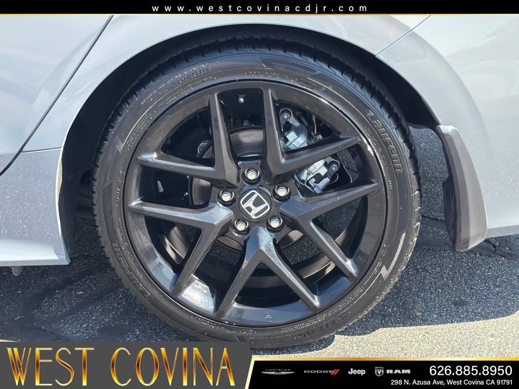Used 2025 Honda Civic Sport image 17