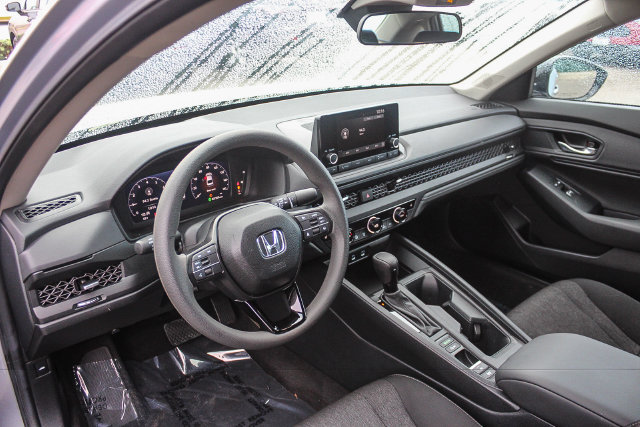 Used 2025 Honda Accord SE image 22