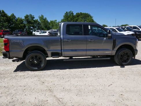 New 2026 Ford F250 Lariat w/ Black Appearance Package AWD/4WD image 2