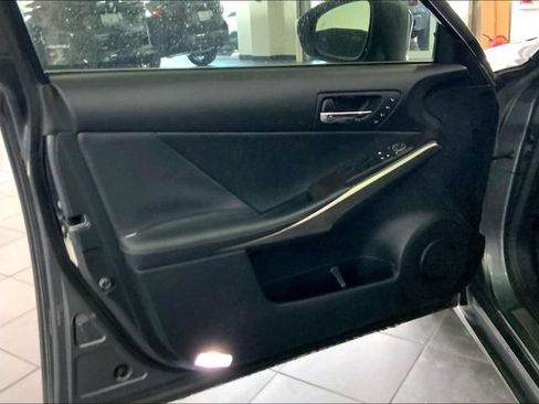 Used 2014 Lexus IS 250 RWD image 10