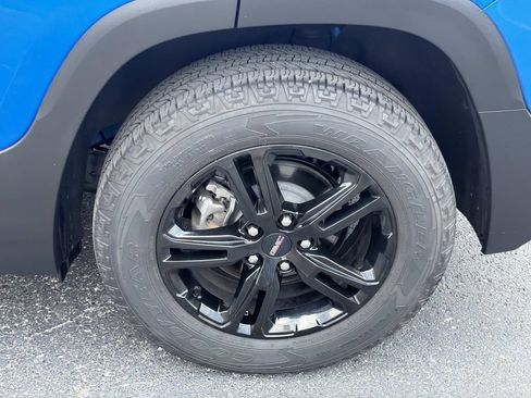 Used 2024 GMC Terrain AT4 AWD/4WD image 10