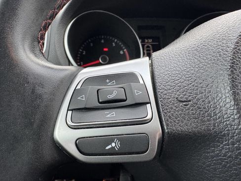 Used 2012 Volkswagen GTI 4-Door image 22