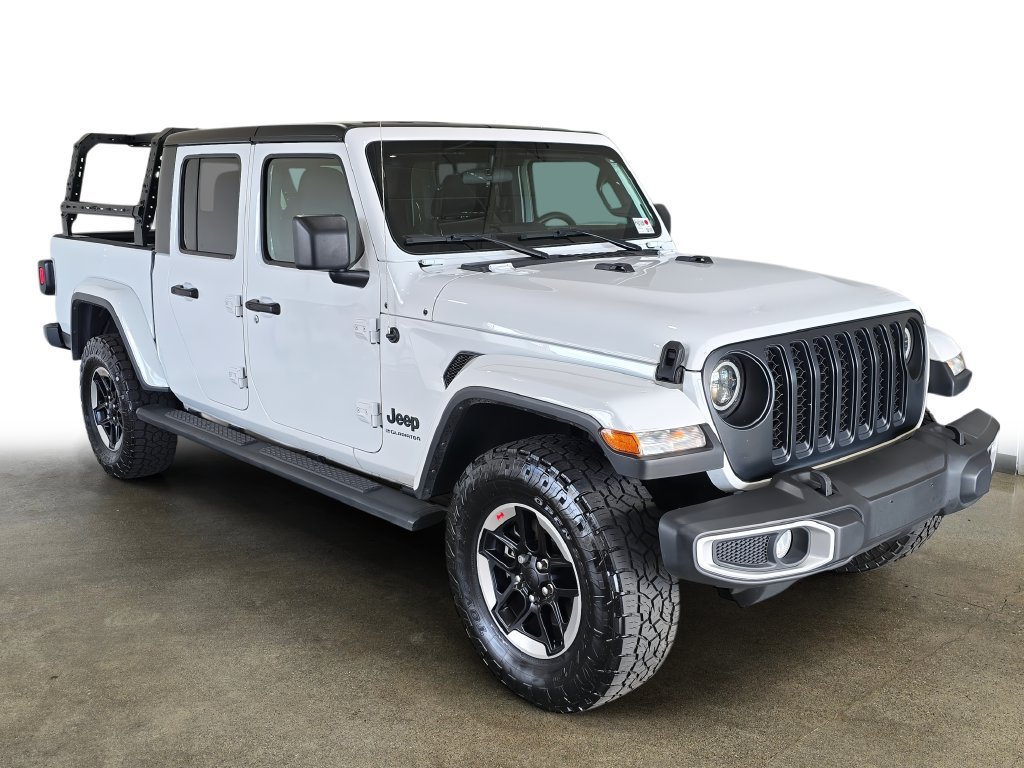 Used 2023 Jeep Gladiator Sport AWD/4WD image 3