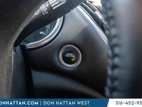 Used 2018 Chevrolet Malibu LT w/ Leather Package image 11