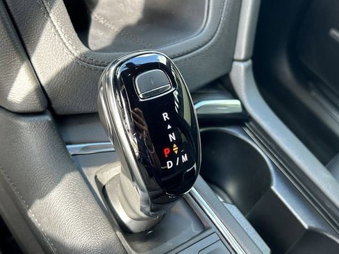 Certified 2025 Cadillac XT5 Luxury image 25