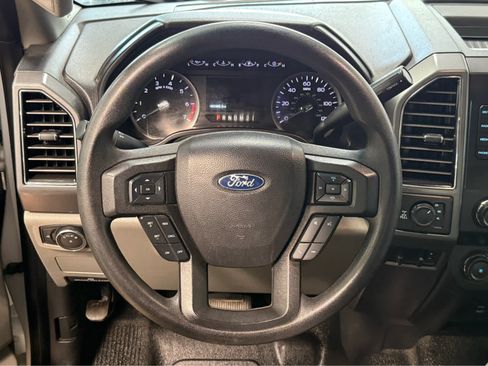 Used 2019 Ford F350 XLT w/ Camper Package AWD/4WD image 16
