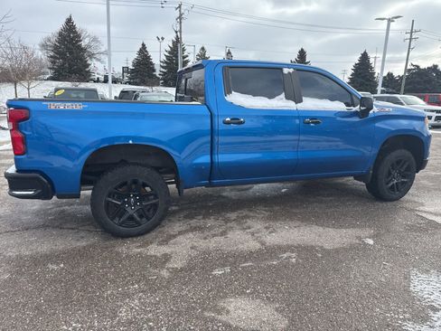 Used 2022 Chevrolet Silverado 1500 LT Trail Boss w/ LT Trail Boss Premium Package image 10