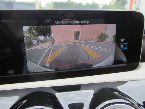 Used 2020 Mercedes-Benz CLA 250 image 34