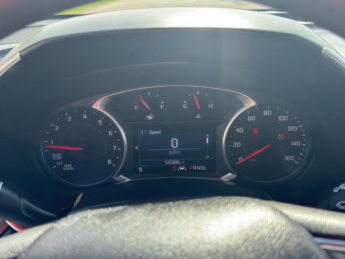 Used 2020 Chevrolet Equinox LT image 22