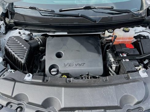 Used 2022 Chevrolet Traverse Premier AWD/4WD image 33